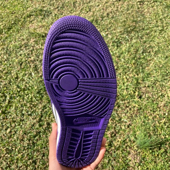 Jordan 1 court purples - Picture 2 of 4